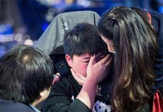 爱游戏手机版关于Uzi意外战胜美国队，战术调整引爆全场！的信息