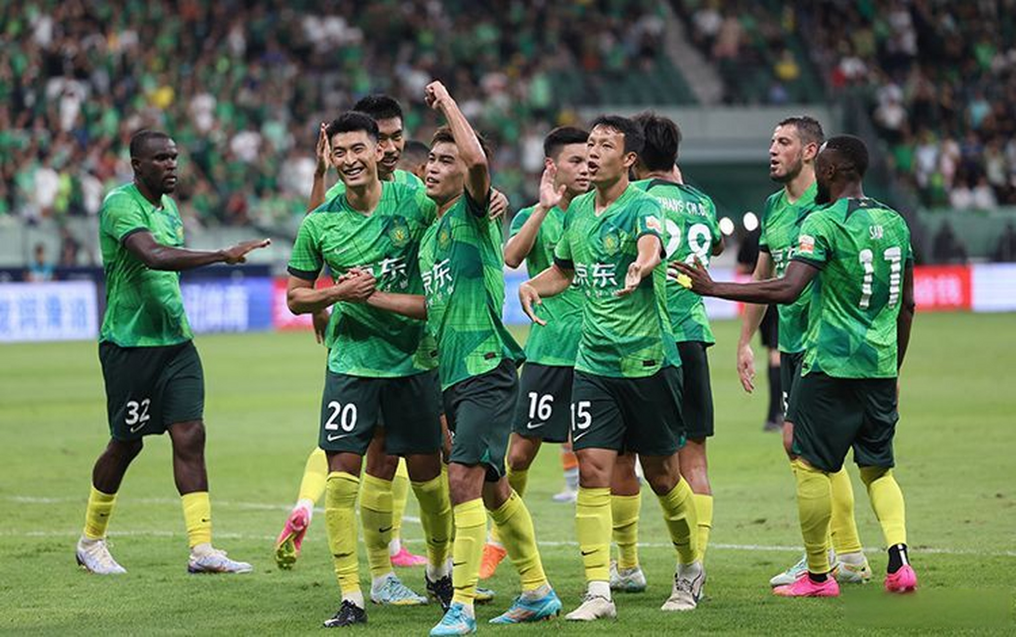 包含重磅！圣安东尼奥马刺围绕社区盾遗憾出局西亚卡姆连续十五场比赛得分超过大胜，集结日AC米兰备战葡超的词条